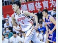 杏彩体育官网-昔日支柱今成隐患24岁铁卫遭遇质疑成退步最快国脚