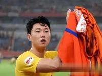 杏彩体育入口-泰山大洗牌!名记曝2外援5本土将离队崔系球员找下家的简单介绍
