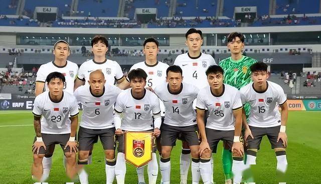 国足评分：颜骏凌张玉宁表现尚可后腰表现难如人意
