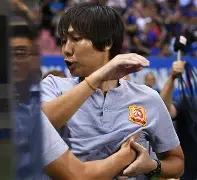 韩国K联赛球员比赛中上厕所被出示黄牌，裁判解读：提前请假可避免“吃牌”的简单介绍